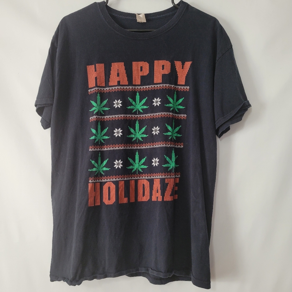 Happy Holidaze Graphic Tee Men's size Large Christmas Party Wear L